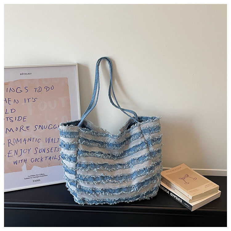 Borsa A Tracolla Quadrata Da Donna In Tela Con Patchwork A Tinta Unita E Strisce, Stile Casual. h5Immagine4