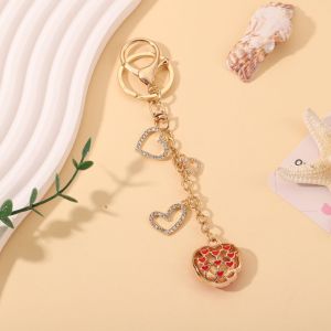 Simple Series Daily Heart Key Chain Lock Alloy Rhinestone Keychain h5 Picture3