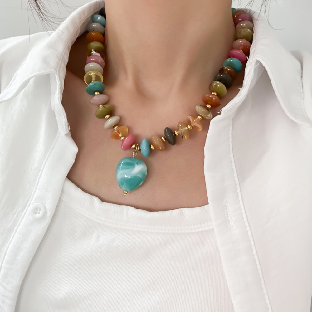 Simple Series Retro Beads Gradient Color Resin Women's Beaded Necklaces Picture3