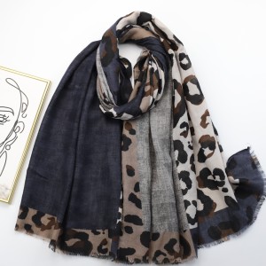 Simple Series Retro Leopard Print Mixed Color Polyester Winter Scarves h5 Picture4