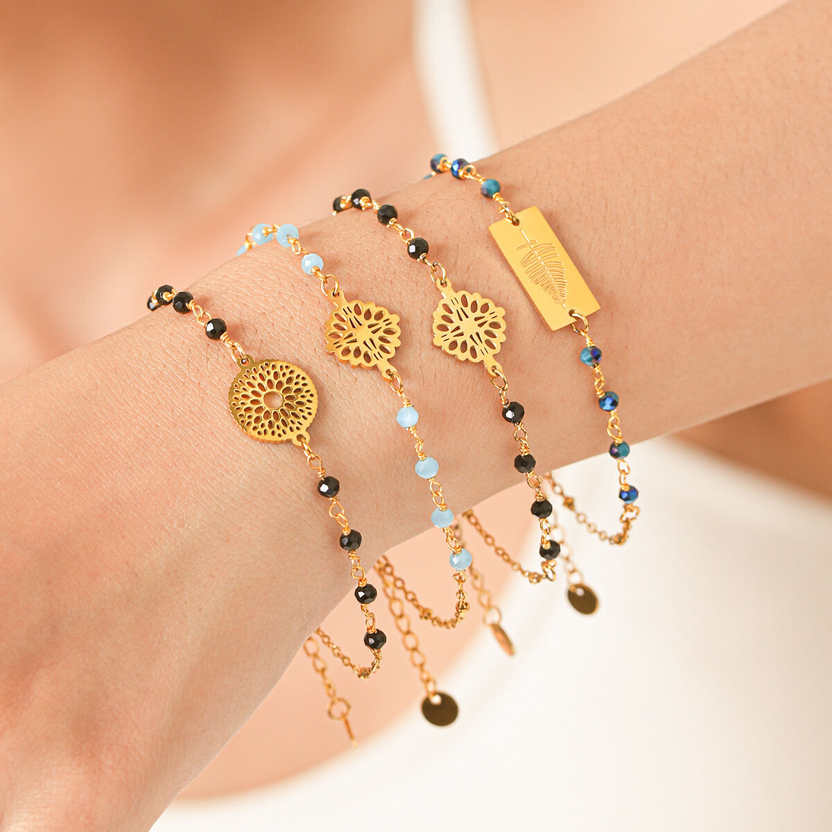 Pulseras De Cuentas Para Mujer De La Serie Simple Daily Beads, Con Cadena Calada, De Acero Inoxidable, Resistentes Al Agua Y Color Dorado. h5 Imagen2