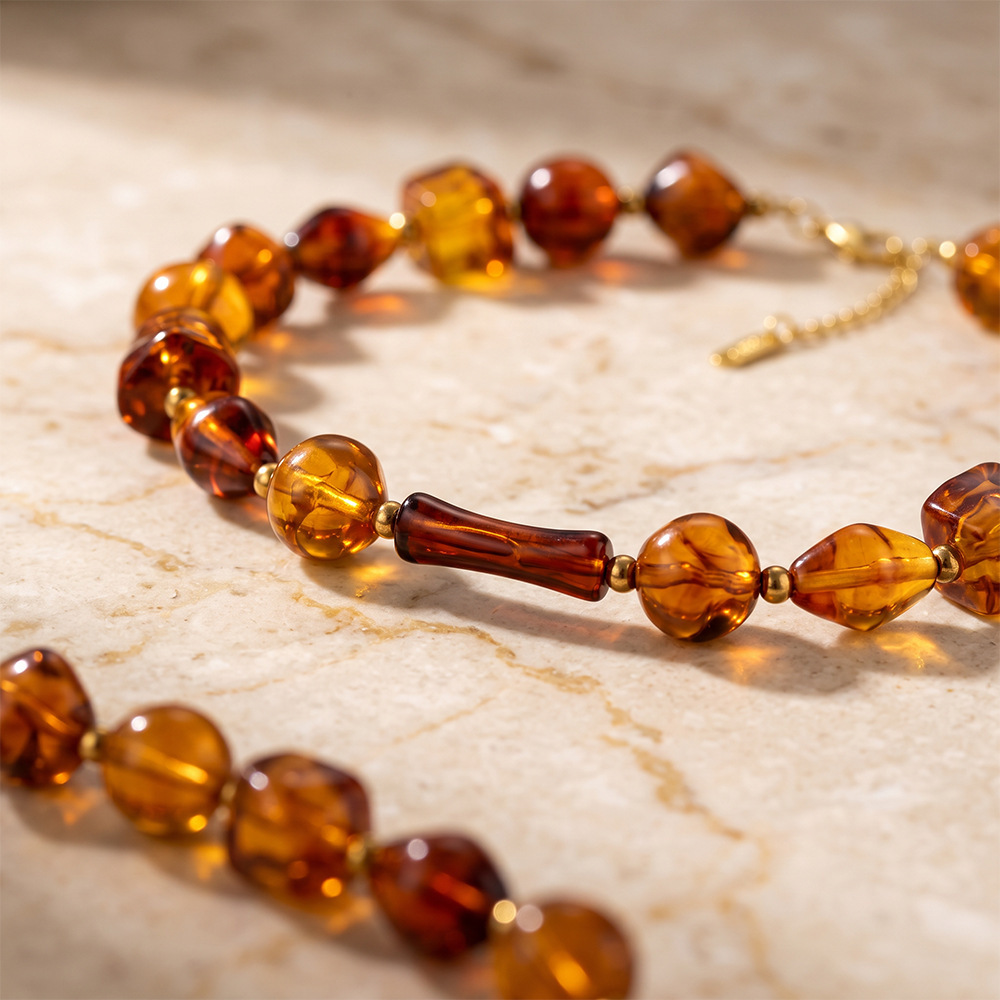 Simple Series Retro Irregular Shape Beads Gradient Color Acrylic Women's Beaded Necklaces Picture3