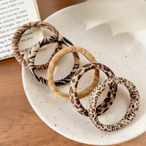 Simple Series Retro Leopard Print Fabric Hair Ties h5 