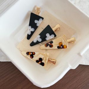 Simple Series Elegant Flower Mixed Color Triangle Acetate Rhinestone Hair Clips h5 Picture4