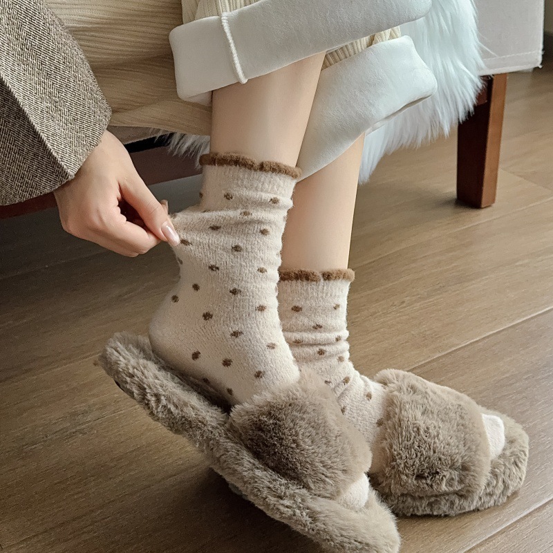 Basic Polka Dots Color Clash Mid-Calf Socks h5Picture3