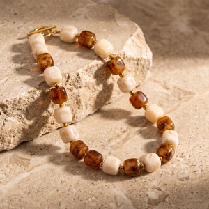 Simple Series Retro Beads Gradient Color Acrylic   Gold Color  Women's Beaded Necklaces h5 Picture4