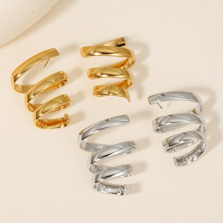 Orecchini a perno da donna semplici, circolari, in acciaio inossidabile, impermeabili, color oro. 2