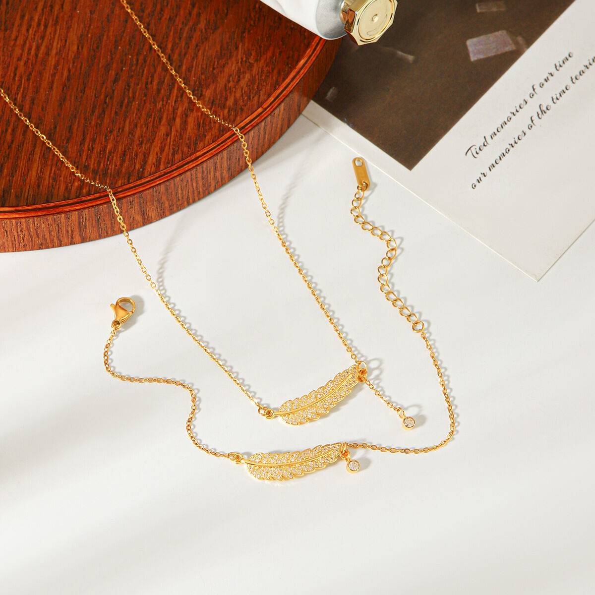 Collares Con Colgante Para Mujer De La Serie Simple Daily Feather, De Acero Inoxidable, Resistentes Al Agua Y Color Dorado Con Circonitas. h5 Imagen5