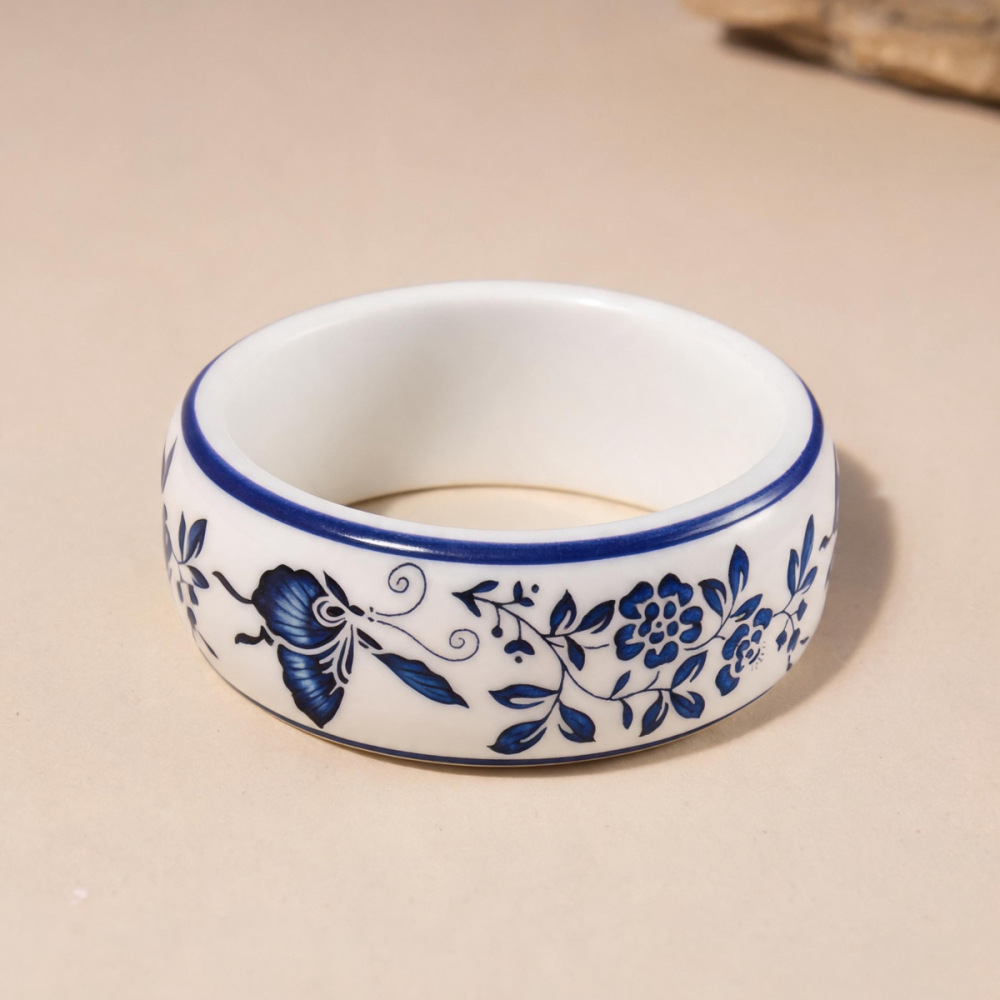 Romantic Series Elegant Flower Resin Women's Bangles 