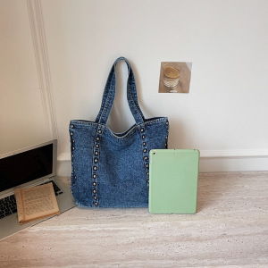 Streetwear Style Studded Solid Color Rivet Canvas Women's Square Handbags h5 Picture4