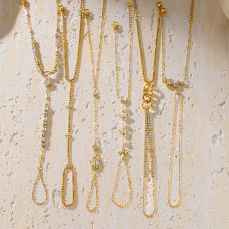 Simple Series Daily Flower Geometric Shape Stainless Steel Waterproof Gold Color Zircon Women's Hand Chain