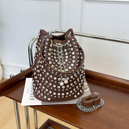 Streetwear Style Studded Solid Color Rivet Pu Women's Bucket Handbags 2
