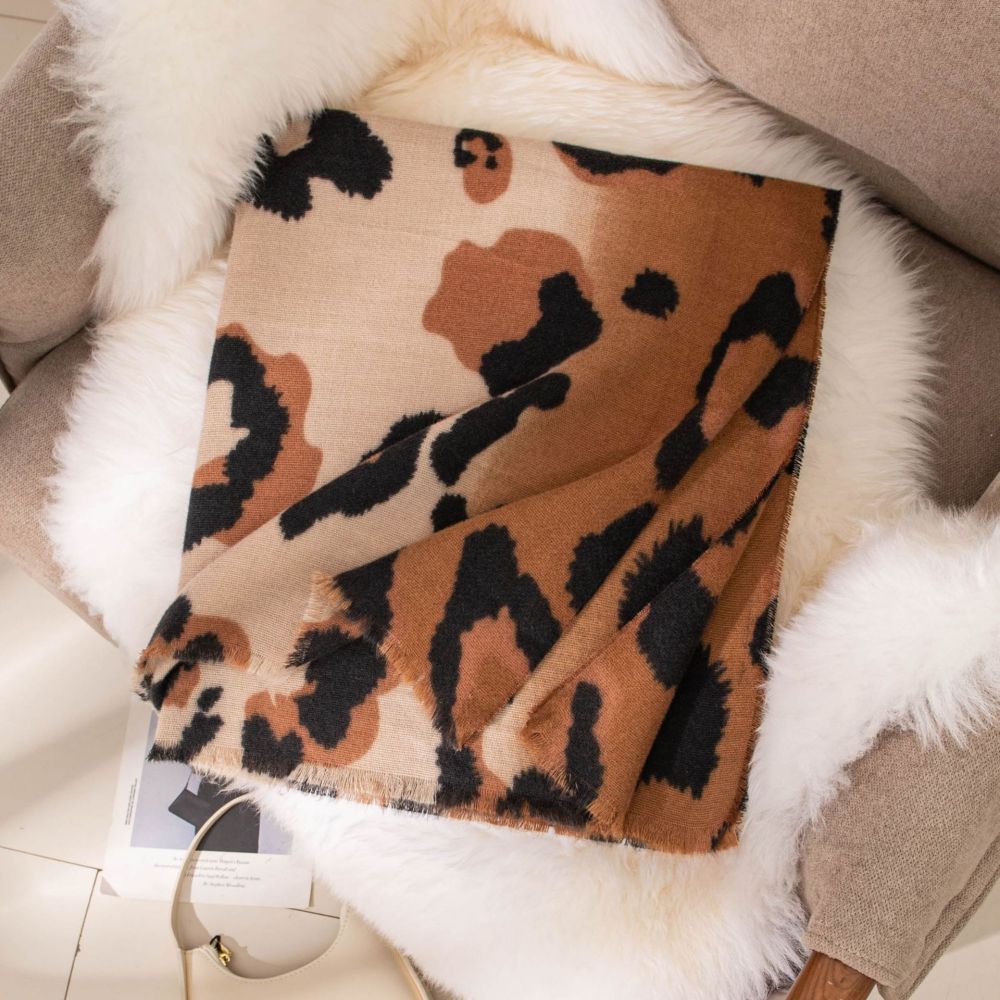 Simple Series Retro Leopard Print Mixed Color Polyester Winter Scarves Picture2