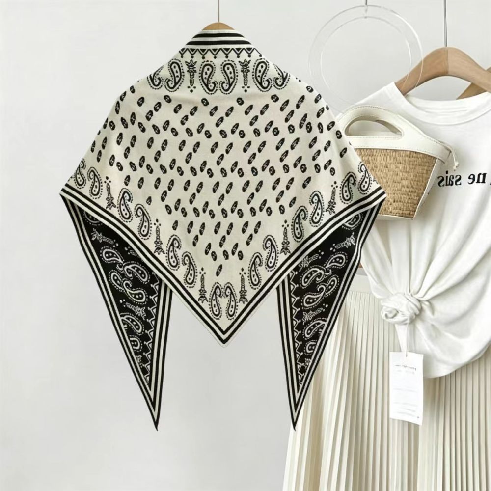 Ethnic Series Casual Woven Paisley Pattern Polyester Triangular Scarves Picture3