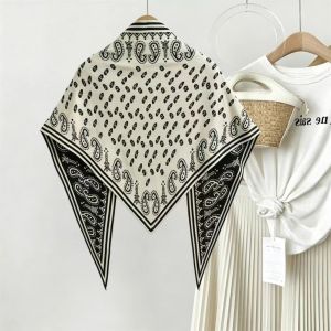 Ethnic Series Casual Woven Paisley Pattern Polyester Triangular Scarves h5 Picture3