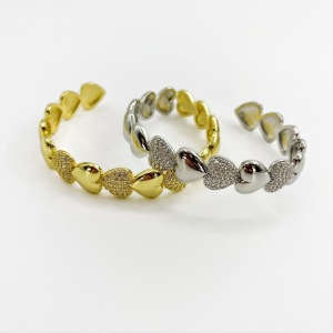 Luxurious Series Simple Heart Patchwork Copper Gold Color Zircon Women's Bangles h5 Picture5