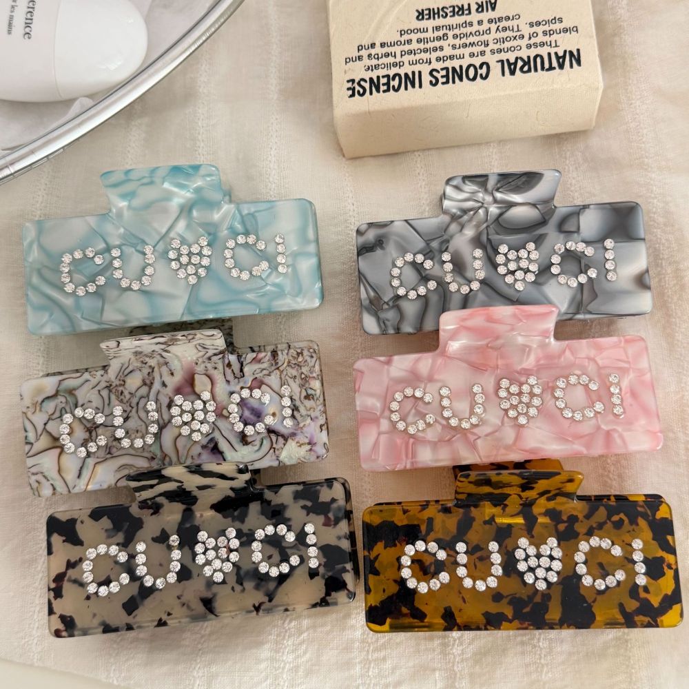 Simple Series Daily Letter Heart Gradient Color Acetate Rhinestone Hair Claws Picture4