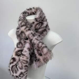 Simple Series Retro Leopard Print Imitation Fur Winter Scarves h5 Picture3