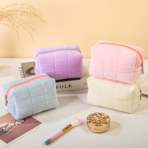 Simple Series Daily Solid Color Polyester Makeup Bags h5 Picture2