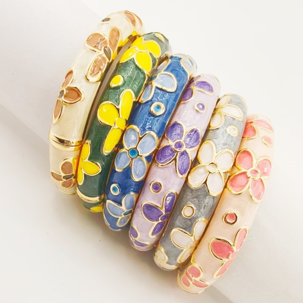 Romantic Series Retro Flower Mixed Color Gradient Color Dripping Enamel Alloy Gold Color Women's Bangles h5Picture4