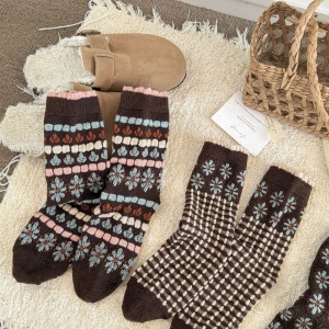 Ethnic Style Stripes Plaid Color Block Color Clash Small Floral Wool Mid-Calf Socks h5 Picture3