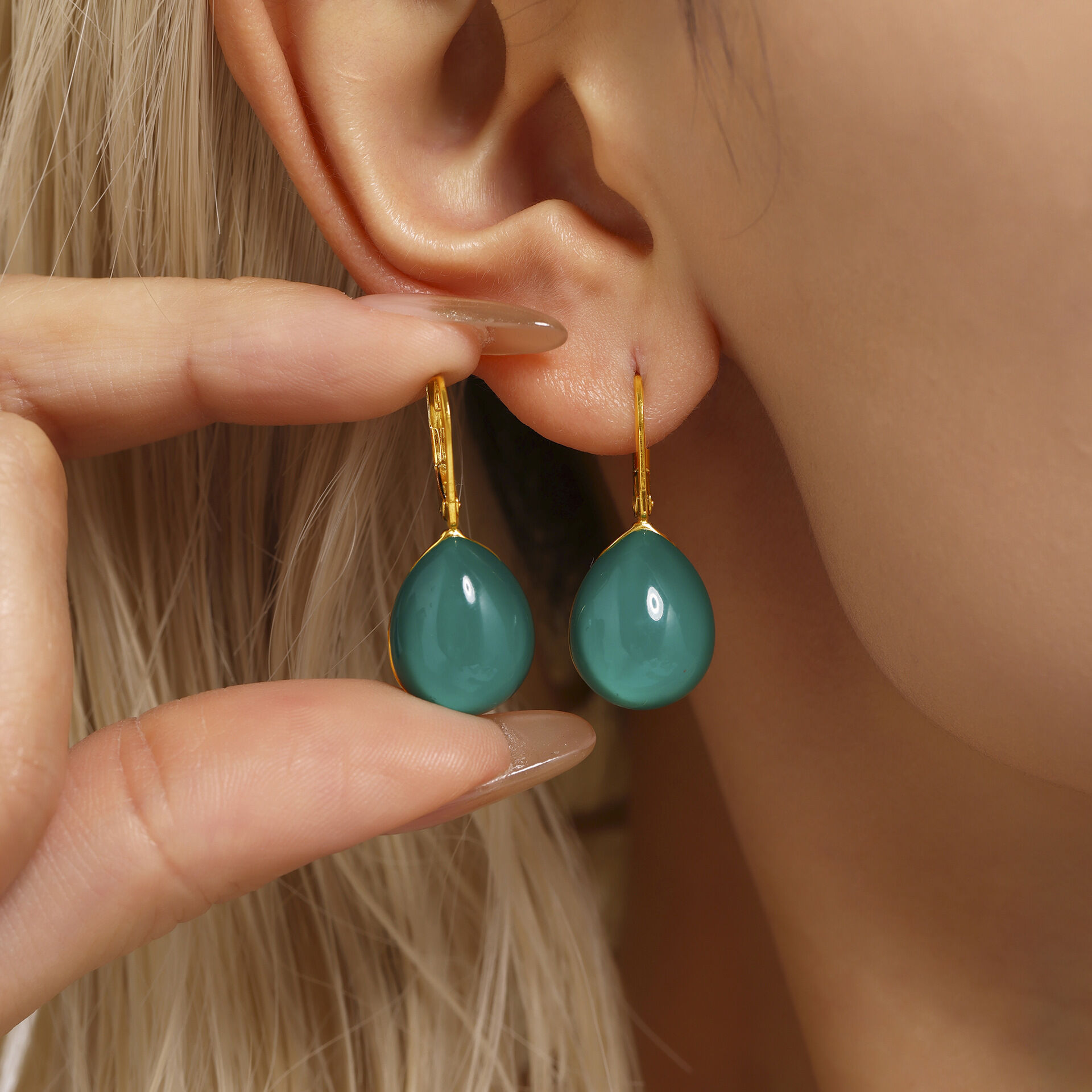 Simple Series Retro Droplet Stainless Steel Waterproof   Gold Color  Women's Drop Earrings Picture2