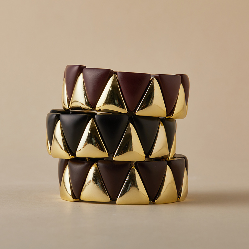 Simple Series Retro Irregular Shape Gradient Color Acrylic Women's Bangles Picture3
