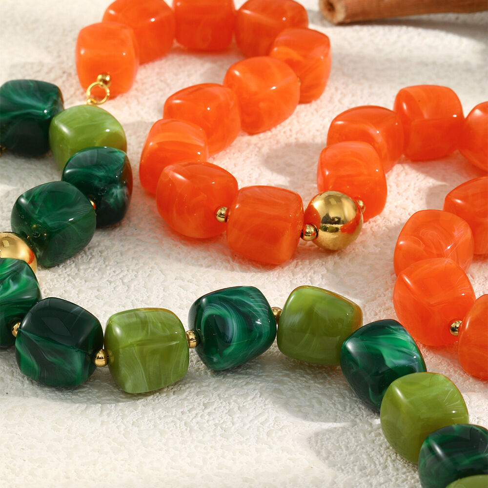 Romantic Series Daily Beads Gradient Color Acrylic Women's Beaded Necklaces Picture4
