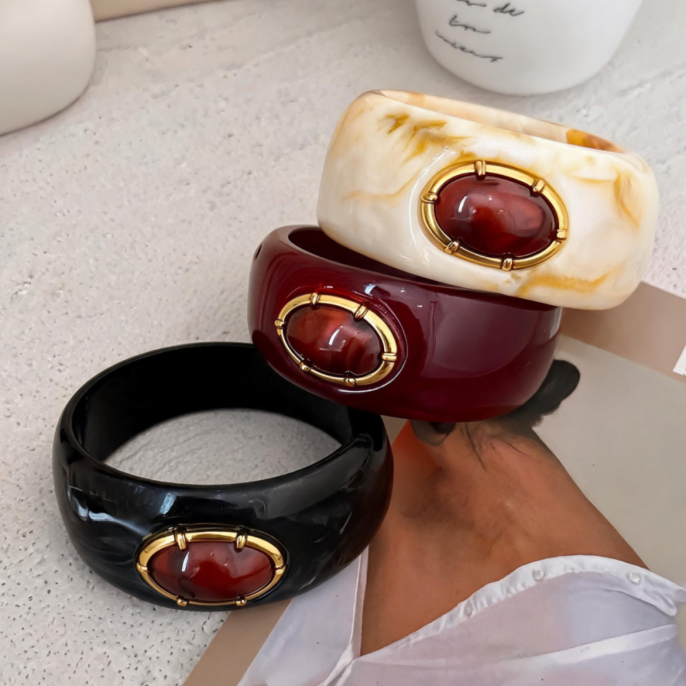 Simple Series Retro Irregular Shape Gradient Color Ellipse Shape Resin Women's Bangles Picture2