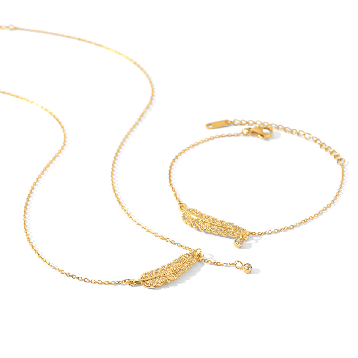 Collares Con Colgante Para Mujer De La Serie Simple Daily Feather, De Acero Inoxidable, Resistentes Al Agua Y Color Dorado Con Circonitas. Imagen6