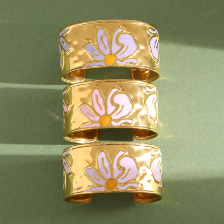 Simple Series Sweet Flower Stainless Steel Waterproof   Gold Color  Women's Bangles