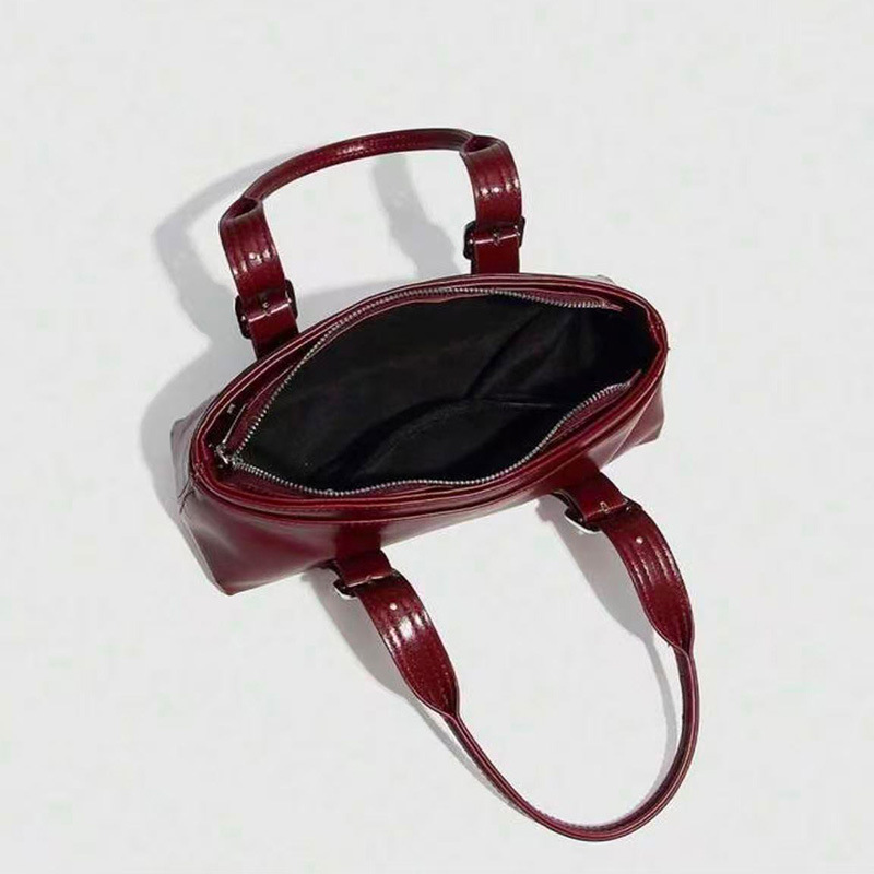 Casual Style Metal Hardware Solid Color Pu Women's Underarm Shoulder Bags Picture5