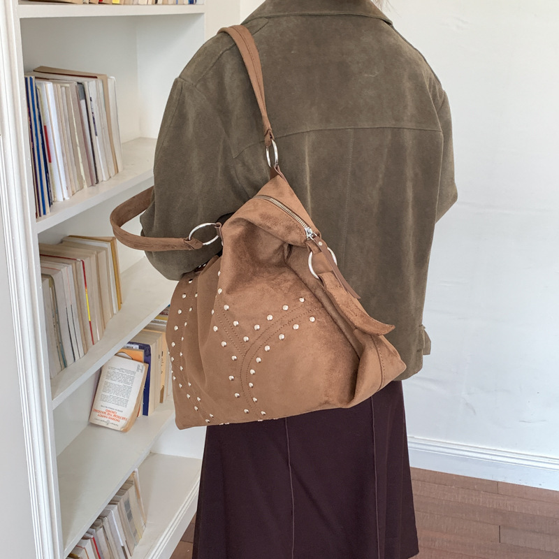 Casual Style Metal Hardware Studded Solid Color Rivet Suede Women's Square Shoulder Bags Picture5