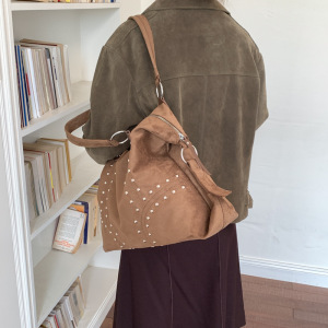 Casual Style Metal Hardware Studded Solid Color Rivet Suede Women's Square Shoulder Bags h5 Picture5