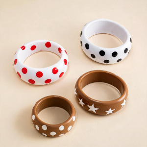 Simple Series Retro Polka Dots Star Resin Women's Bangles h5 Picture4