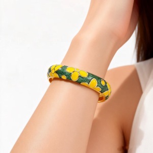 Romantic Series Retro Flower Mixed Color Gradient Color Dripping Enamel Alloy Gold Color Women's Bangles h5 Picture2