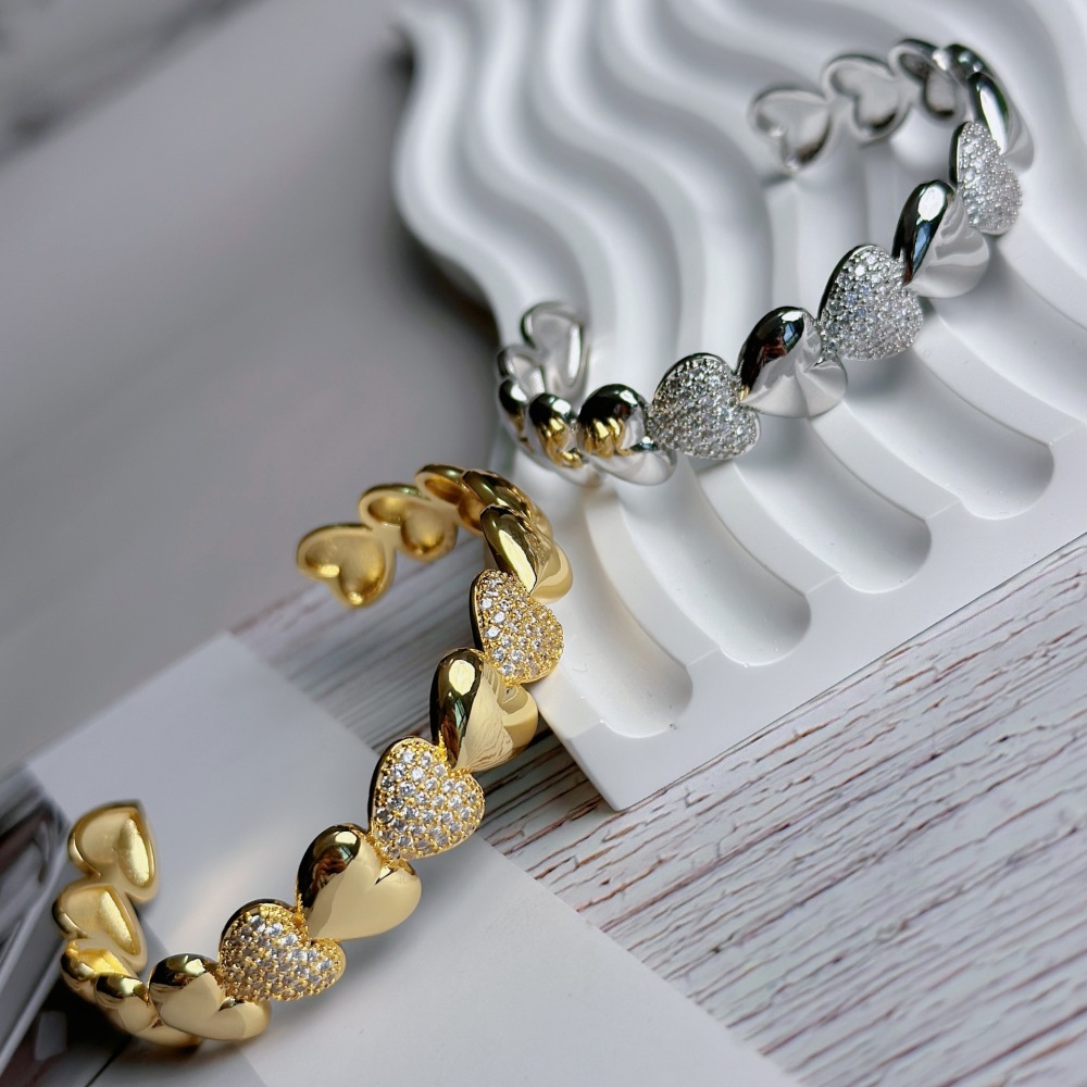 Luxurious Series Simple Heart Patchwork Copper Gold Color Zircon Women's Bangles Picture4