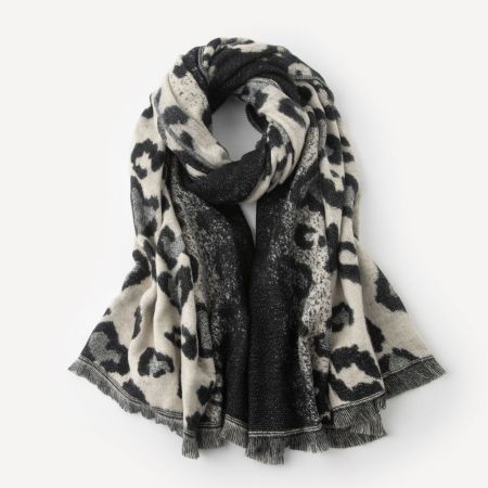 Simple Series Retro Leopard Print Tassel Polyester Winter Scarves