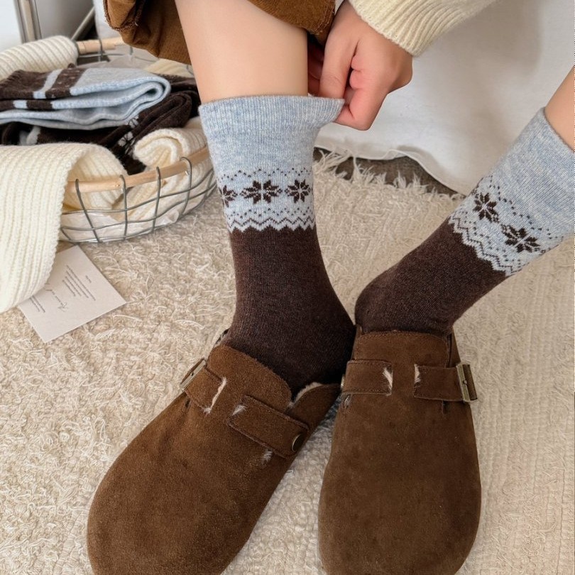 Basic Stripes Plaid Polka Dots Small Floral Wool Mid-Calf Socks h5Picture4