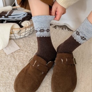 Basic Stripes Plaid Polka Dots Small Floral Wool Mid-Calf Socks h5 Picture4