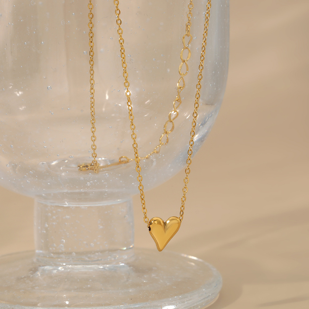 Simple Heart Stainless Steel Waterproof Gold Color Women's Pendant Necklaces h5Picture2