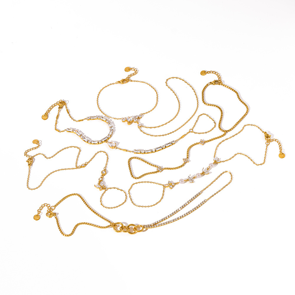 Simple Series Daily Flower Geometric Shape Stainless Steel Waterproof   Gold Color  Zircon Women's Hand Chain Picture4