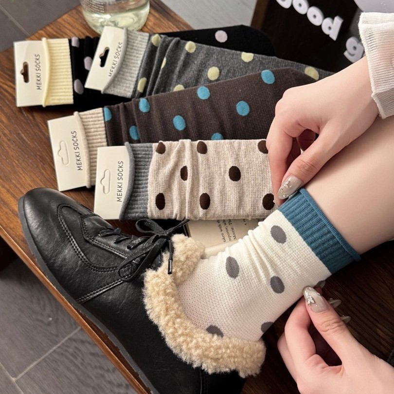 Slight Bounce Retro Color Clash Illustration Mid-Calf Socks h5Picture3
