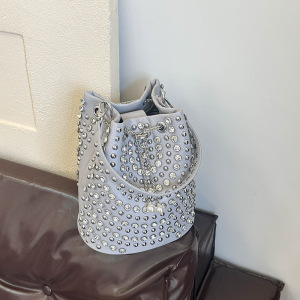 Streetwear Style Studded Solid Color Rivet Pu Women's Bucket Handbags h5 Picture4