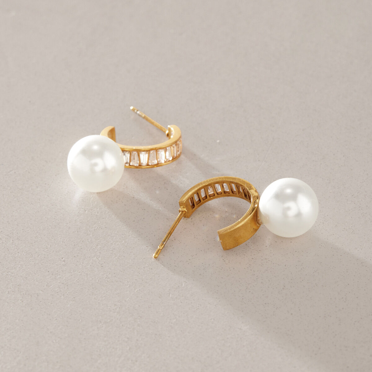Elegantes Pendientes De Botón Circulares De Acero Inoxidable, Impermeables, Con Circonitas Y Perlas Artificiales Para Mujer. Imagen3