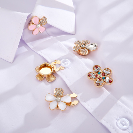 Gemelos de aleación con diamantes de imitación, elegantes y con diseño floral en colores variados, de la serie Luxury Series.
