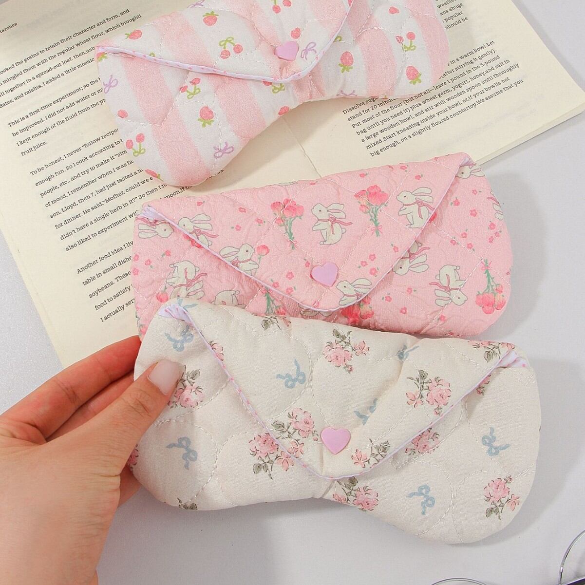 Romantic Series Sweet Flower Bow Knot Polyester Women's Glasses Storage Bag Picture4