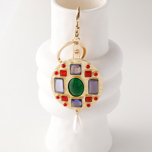 Classic Series Retro Mixed Color Geometric Shape Alloy Artificial Gemstone Keychain h5 Picture3