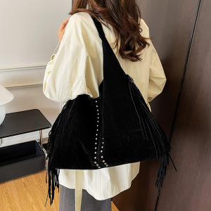 Boho Style Studded Tassel Solid Color Tassel Rivet Suede Women's Tote Shoulder Bags h5 Picture4