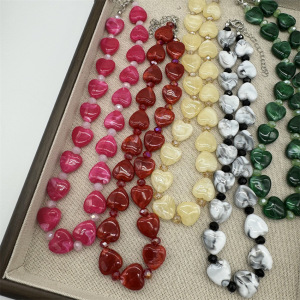 Eenvoudige Serie Retro Hartvormige Kralen Met Kleurverloop, Acryl Kralenketting Voor Dames h5 Afbeelding2